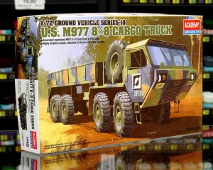 1:72 M977 8x8 Academy 13412
