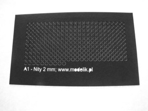 ŁBY NITÓW  2,0 mm - karton - Modelik A01