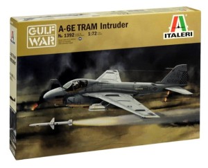 1:72 Grumman A-6 E TRAM INTRUDER - Amerykański Pokładowy Samolot Szturmowy - Italeri 1392